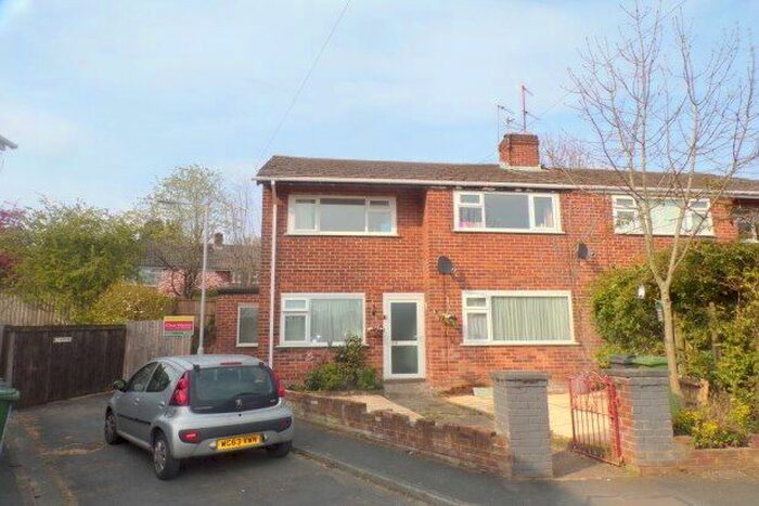 2 Bedroom Flat To Rent In Nursery Close, Prenton, CH43