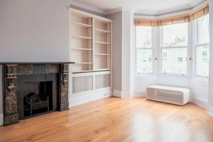 2 Bedroom Flat To Rent In St. Anns Villas, London, W11