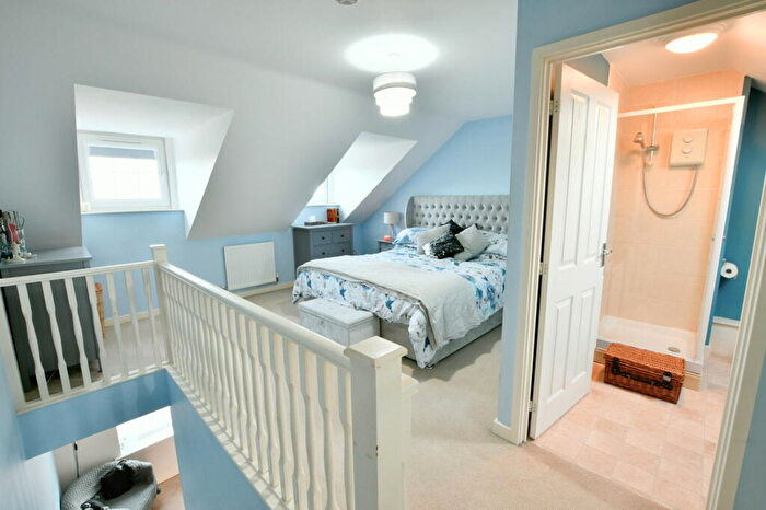 3 Bedroom End Of Terrace House For Sale In Masseys View, Blaydon-on-Tyne, NE21