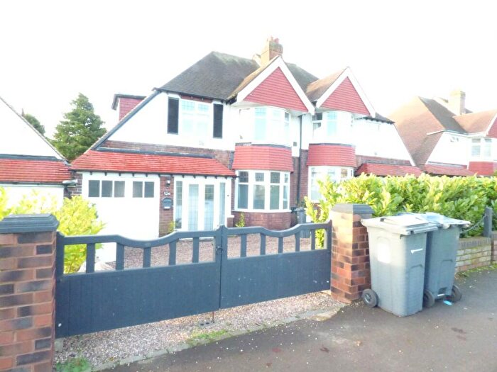 3 Bedroom Semi-Detached House To Rent In Walsall Road, Birmingham, B42