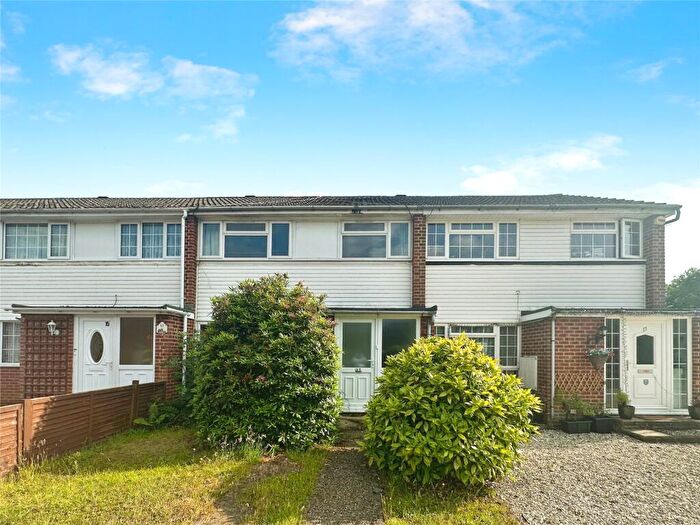 3 Bedroom Terraced House For Sale In Linden Road, Woodley, Reading, RG5