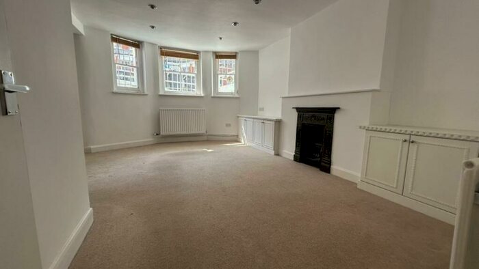 2 Bedroom Apartment To Rent In Milton Avenue, Highgate, N6