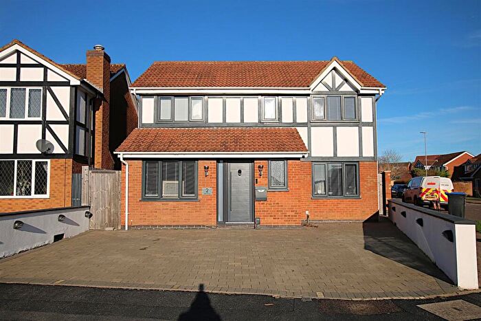 4 Bedroom Detached House For Sale In West Rising, East Hunsbury, NN4