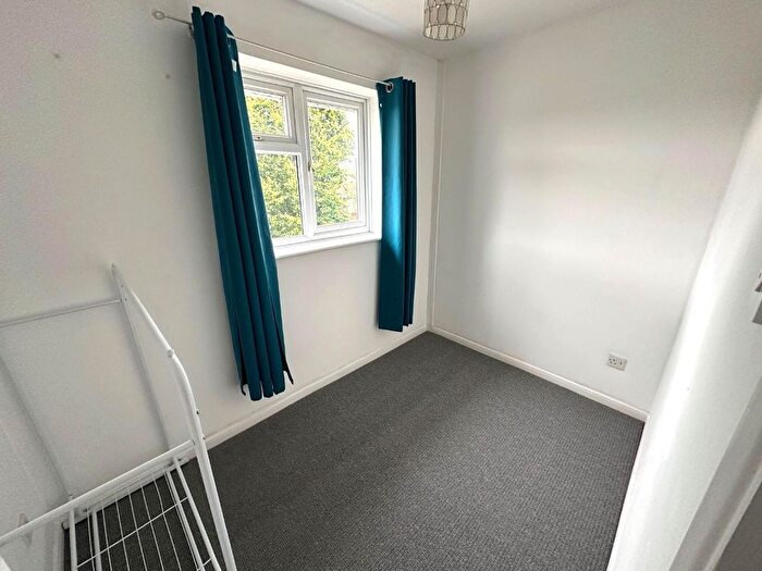 2 Bedroom End Of Terrace House To Rent In Gifford Road, Stratton, Swindon, SN3
