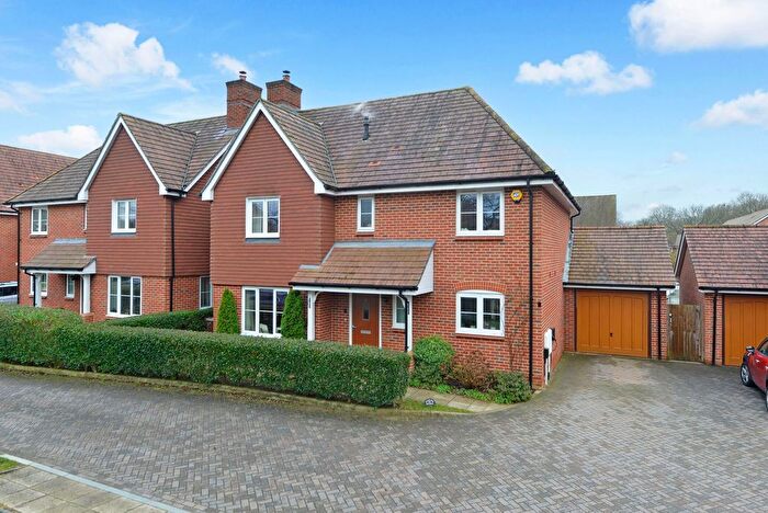 4 Bedroom Detached House For Sale In Exmoor Drive, Cranleigh, GU6