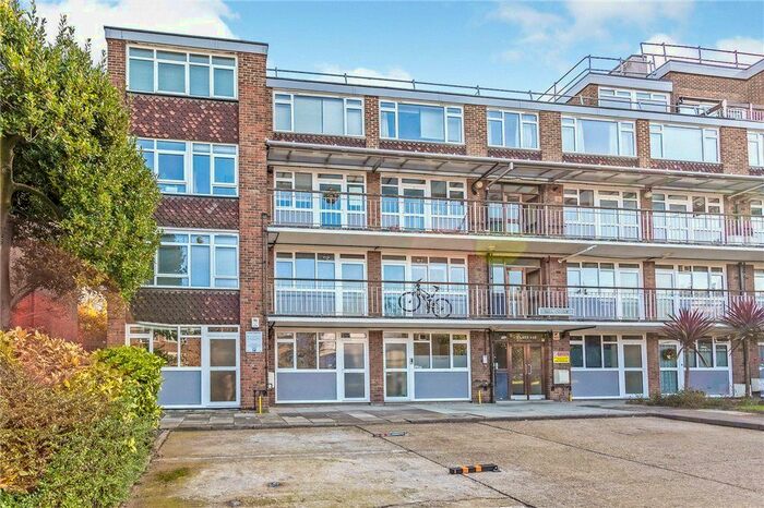 Studio To Rent In Putney Hill, Putney, SW15