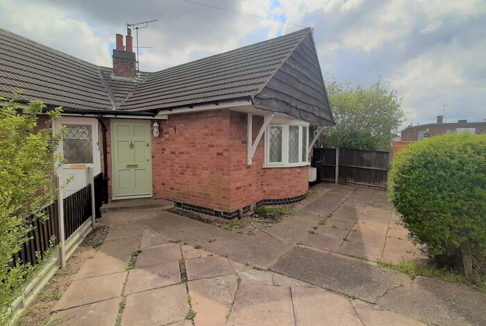 1 Bedroom Semi-Detached Bungalow To Rent In Brooksby Drive, Leicester, LE2