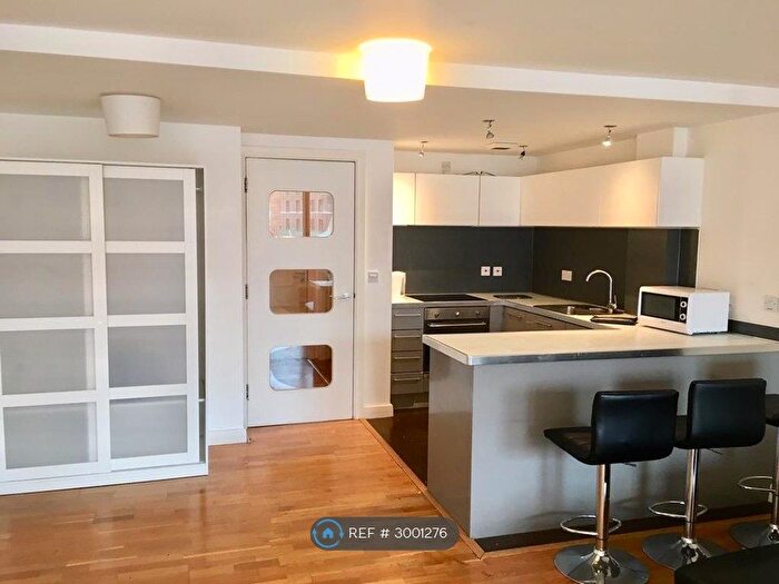 Studio To Rent In Henry Street, Manchester, M4