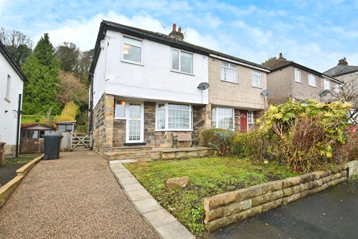 3 Bedroom Semi Detached House For Sale In St. Aidans Road, Baildon, Shipley, BD17