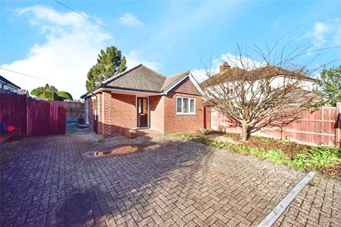 1 Bedroom Bungalow For Sale In Woodland Way, Kent, ME14