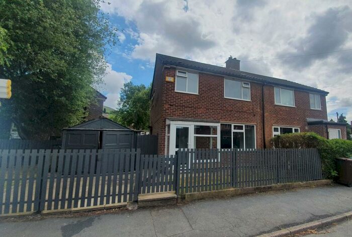 3 Bedroom Semi-Detached House To Rent In The Rowans, Mossley, OL5