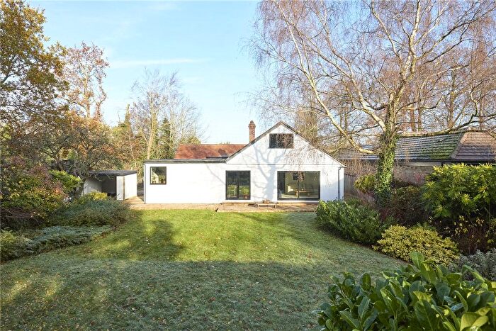 4 Bedroom Detached House For Sale In Cambridge Road, Little Abington, Cambridge, CB21