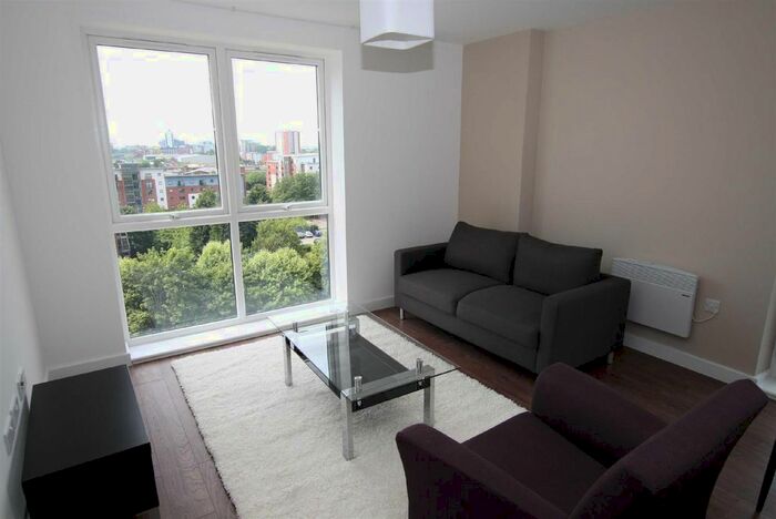 2 Bedroom Flat To Rent In Derwent Street, Salford, M5
