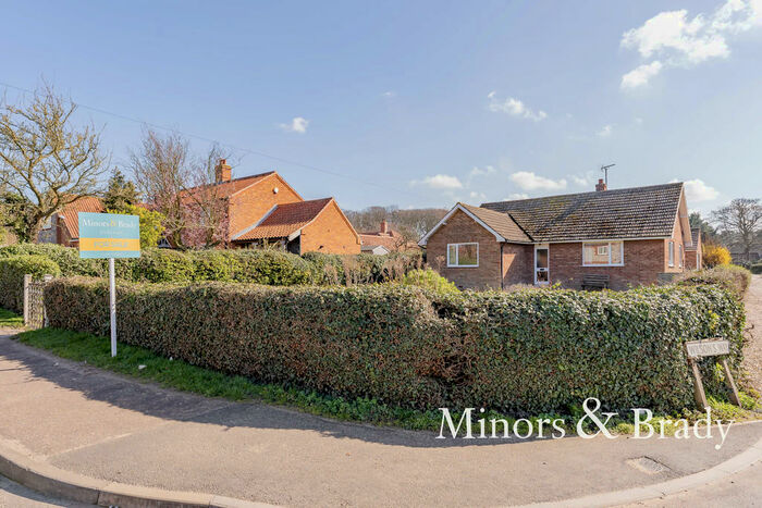 3 Bedroom Detached Bungalow For Sale In New Road, Blakeney, NR25