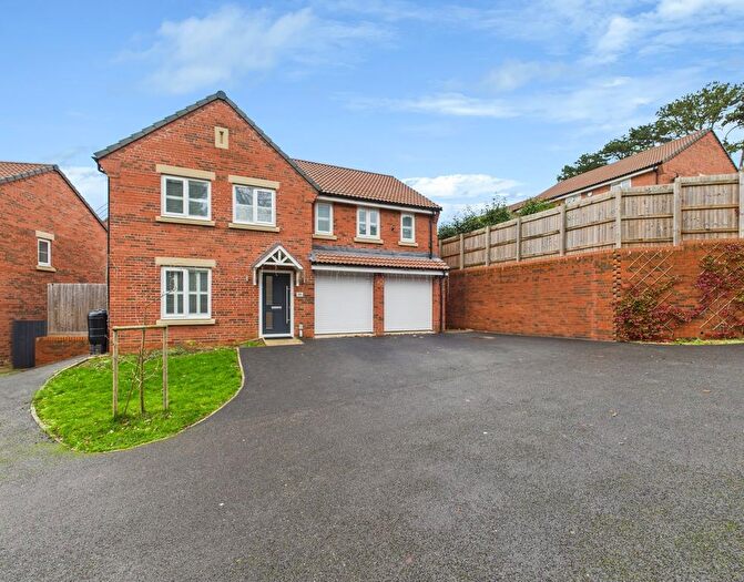 5 Bedroom Detached House For Sale In Sessions Way, Northampton, NN5