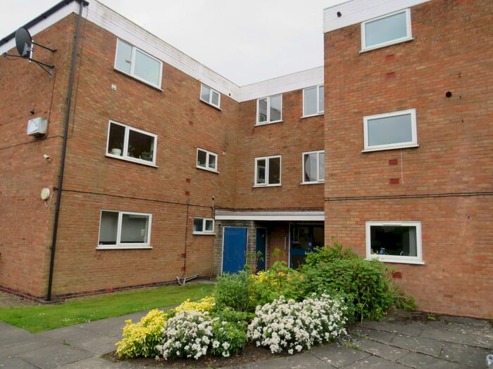 2 Bedroom Flat To Rent In Court Oak Road, Birmingham, B17