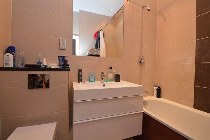1 Bedroom Flat To Rent In Thrawl Street, Spitalfields, E1