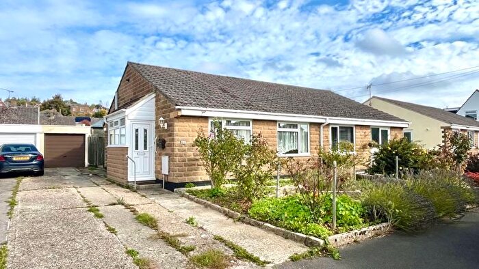 2 Bedroom Semi-Detached Bungalow For Sale In Summerlands Park Avenue, Ilminster, Somerset, TA19