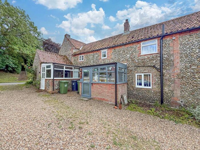 2 Bedroom Cottage For Sale In The Street, Hempstead, NR25