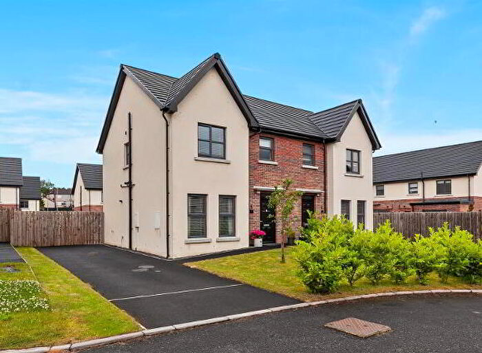 3 Bedroom Semi-Detached House For Sale In Carnlea Wood Lane, Newtownabbey, BT37