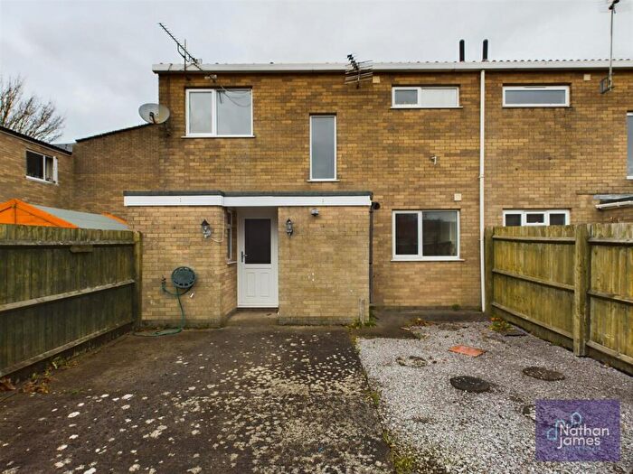3 Bedroom End Of Terrace House For Sale In Moorlands View, Caldicot, NP26