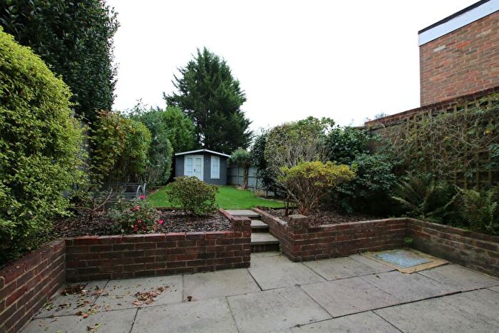 2 Bedroom End Of Terrace House To Rent In Coney Croft, Horsham, RH12