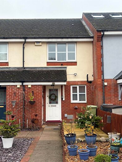 2 Bedroom Terraced House For Sale In Mavoncliff Drive, Tattenhoe, Milton Keynes, MK4