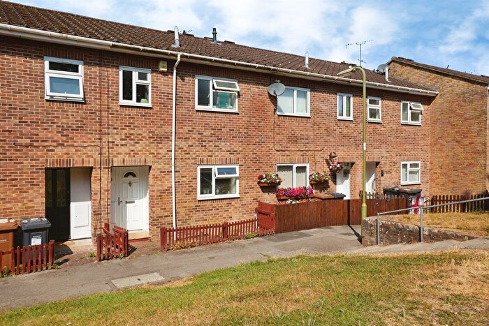 3 Bedroom Terraced House For Sale In Tintagel Close, Andover, SP10