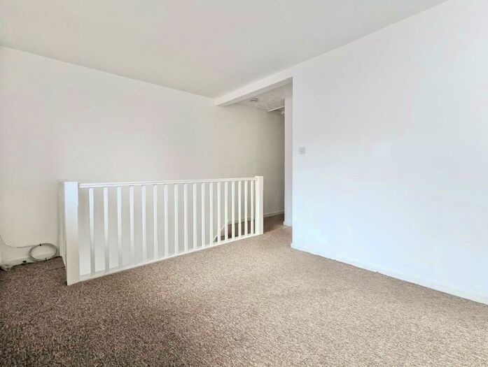 1 Bedroom Apartment To Rent In Eastney Road, Southsea, PO4