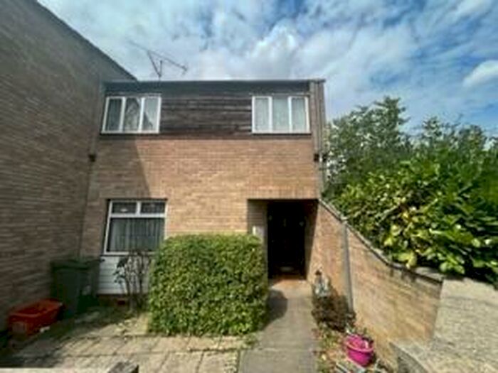 2 Bedroom House To Rent In Pitsea, Basildon, SS13