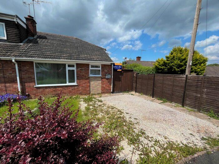 2 Bedroom Bungalow To Rent In Westfield Close, Ilkeston., DE7
