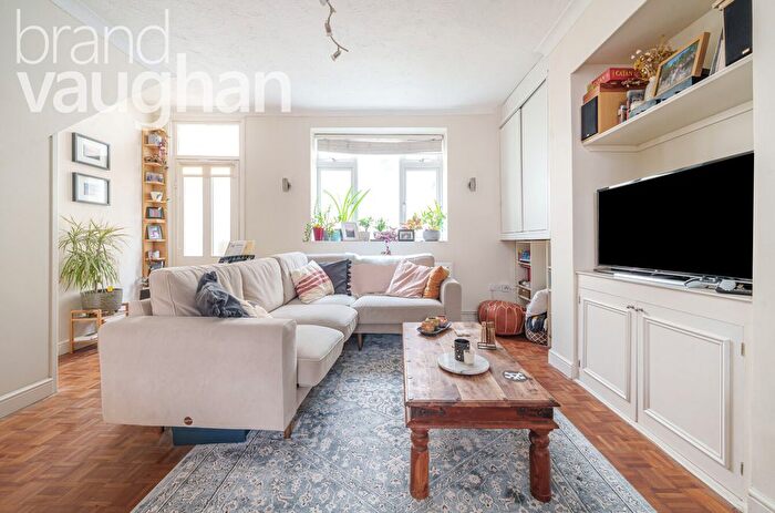 2 Bedroom Flat To Rent In Lower Market Street, Hove, East Sussex, BN3