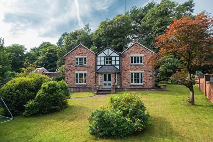 4 Bedroom Detached House For Sale In An Immaculately Presented And Updated Detached Family Home In Sandiway, CW8