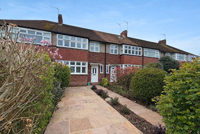 3 Bedroom Terraced House For Sale In Elgin Avenue, Ashford, TW15