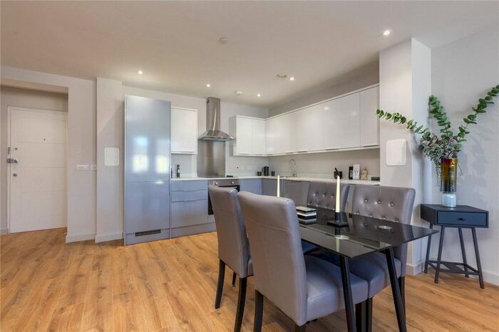 1 Bedroom Flat To Rent In Calverley Road, Tunbridge Wells, Kent, TN1