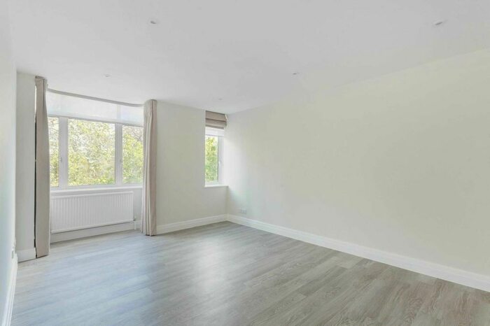 2 Bedroom Flat To Rent In Oakley House, Sloane Street, London, SW1X
