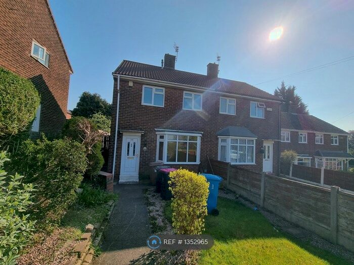 2 Bedroom Semi-Detached House To Rent In Overdale, Swinton, Manchester, M27