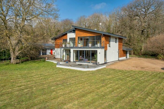 4 Bedroom Detached House For Sale In Rectory Lane, Hethel, Norwich, NR14