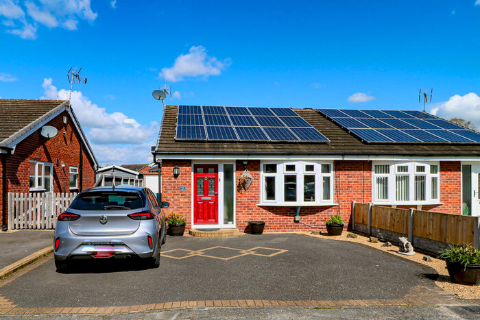 2 Bedroom Bungalow To Rent In Heron Crescent, Crewe, CW1