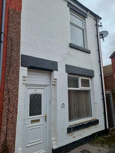2 Bedroom Semi-Detached House To Rent In Frederick Street, Blackpool, FY4