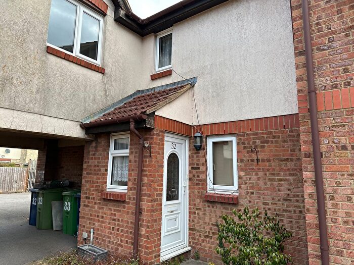 3 Bedroom Terraced House For Sale In Minstrel Way, Gloucester, GL3