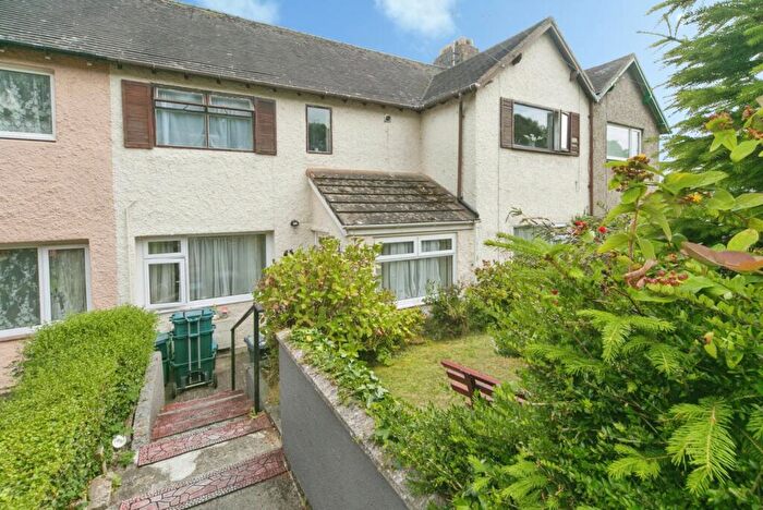 1 Bedroom Flat For Sale In Tan Y Fron, Deganwy, Conwy, LL31
