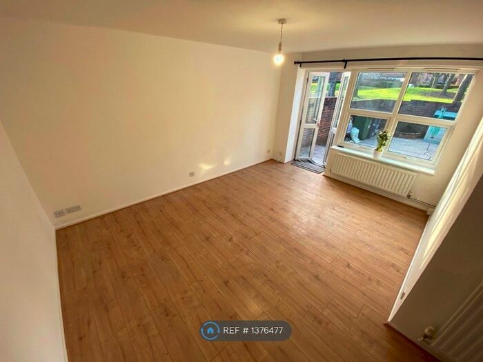 2 Bedroom Flat To Rent In Forest Hill, London, SE23