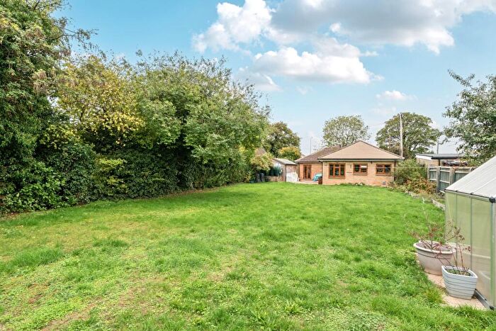 4 Bedroom Detached Bungalow For Sale In Black Bourton Road, Carterton, Oxfordshire, OX18