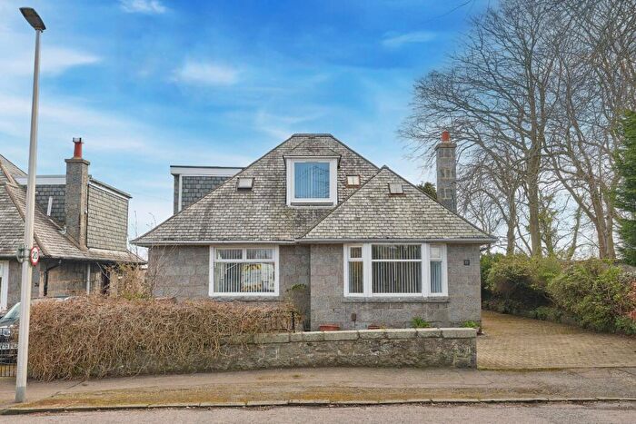 3 Bedroom Detached House To Rent In Woodhill Road, Aberdeen, AB15