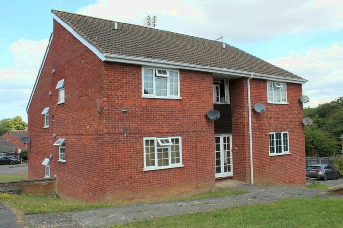 Studio To Rent In Balliol Road, Stefen Hill, Daventry, NN11