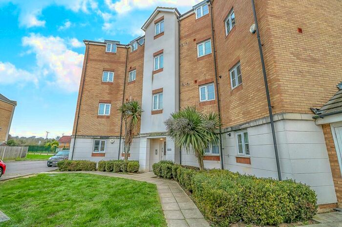 2 Bedroom Apartment To Rent In Huron Road, Broxbourne, EN10