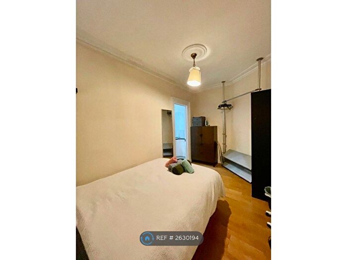 1 Bedroom Flat To Rent In Craven Street, London, WC2N