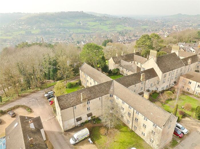 2 Bedroom Apartment For Sale In Bisley Road, Stroud, Gloucestershire, GL5