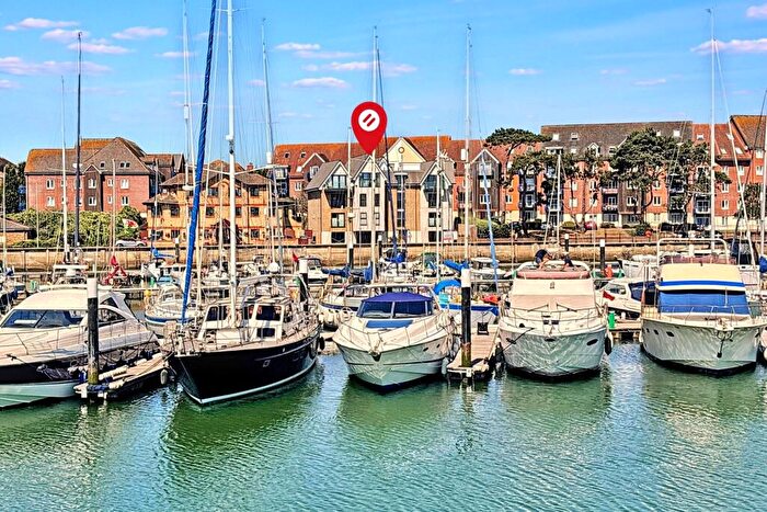 3 Bedroom Flat For Sale In Weymouth, DT4